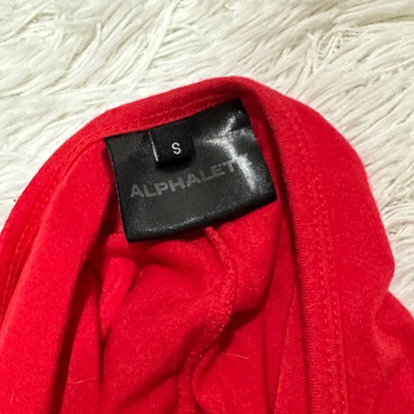 Women’s Alphalete Red Crop Top Size S - Picture 3 of 8
